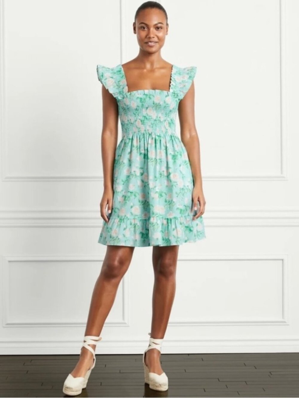 Hill House The Elizabeth Nap Dress in Blue Roses - Picture 2 of 16